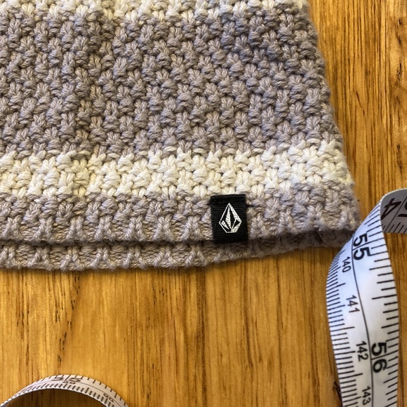 Volcom, Boxy Slightly Cropped. 100% Cotton Sweater, Grey. Sz. S. - Picture 4 of 7